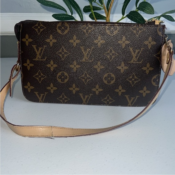 Beautiful bag, great quality material - Picture 2 of 9